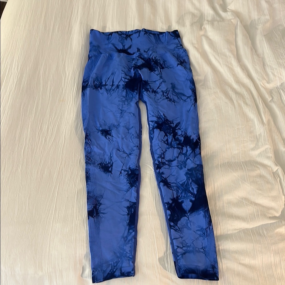 Halara Blue Tie-Dye Leggings